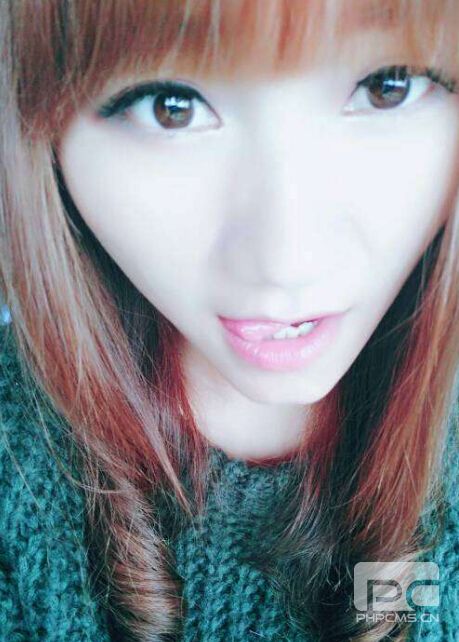 秀场直播间美女 潮湿闷热的天气给你陪伴——水娃3